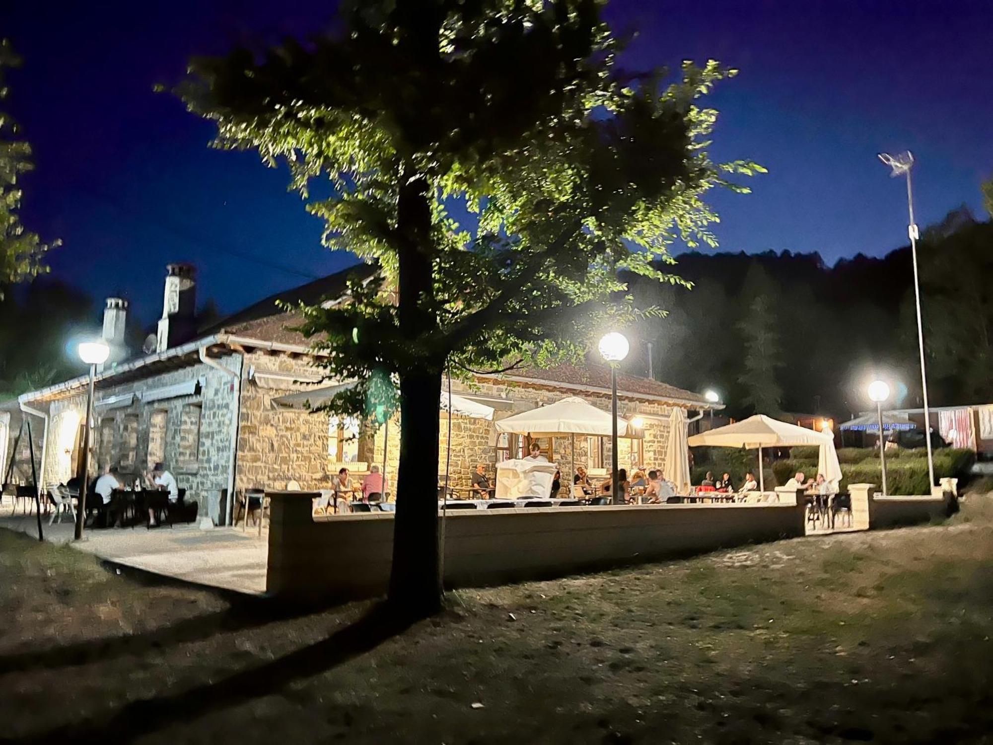 Camping Valle De Hecho Exteriér fotografie