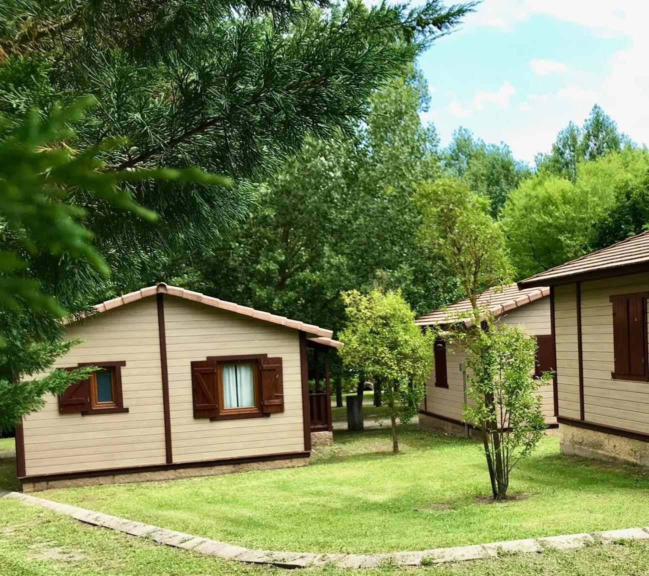 Camping Valle De Hecho Exteriér fotografie